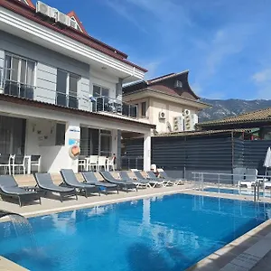 Apartment Paddys Apartments, Hisaroenue Turkey